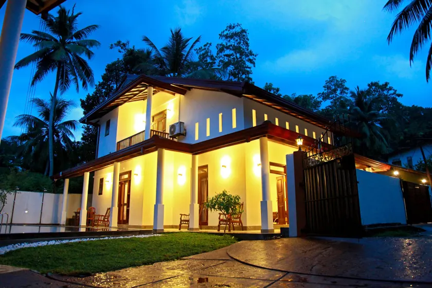Galle Camellia - Image 1