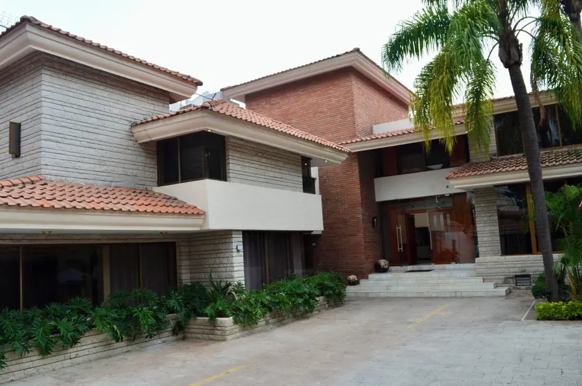 Casa Palmas - Image 1
