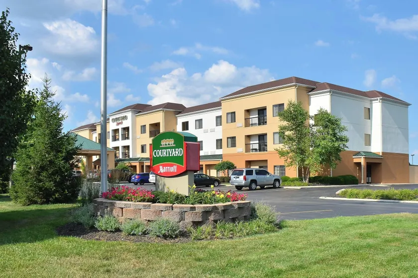 Courtyard by Marriott Indianapolis South - Image 1