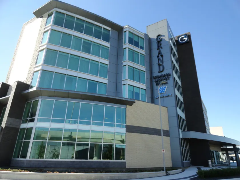 The Grand Winnipeg Airport Hotel by Lakeview - Image 1