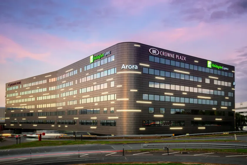 Crowne Plaza London Heathrow T4 by IHG - Image 1