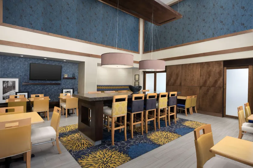 Hampton Inn Syracuse Clay - Image 1