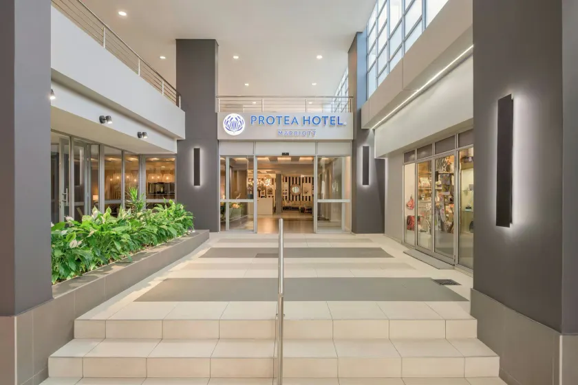 Protea Hotel by Marriott Durban Umhlanga - Image 1