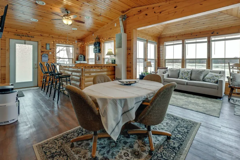 Montello Cabin on Buffalo Lake w/ Dock & Fire Pit! - Image 1