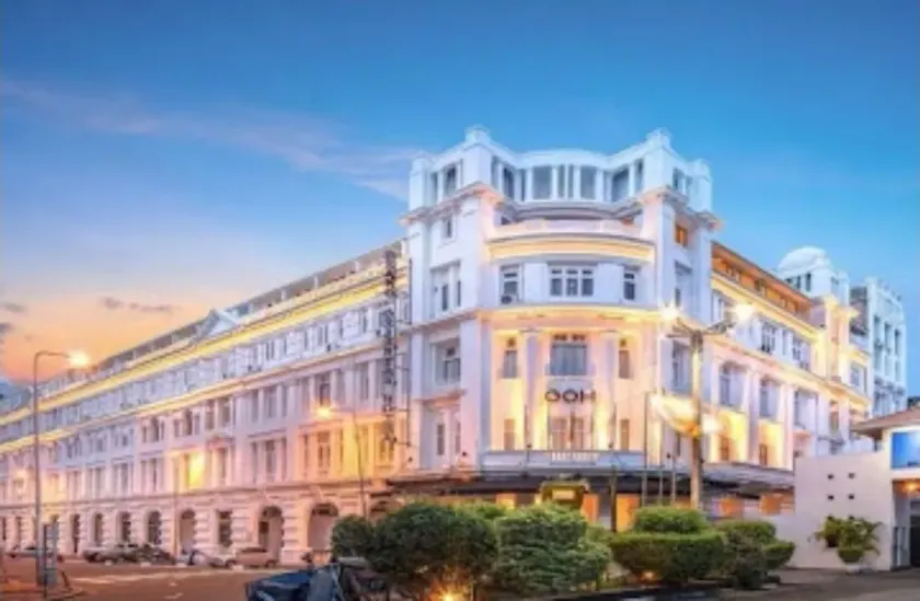 Grand Oriental Hotel - Image 1