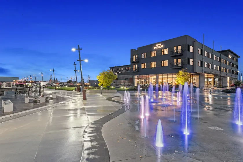 Hotel Indigo Seattle Everett Waterfront Place by IHG - Image 1