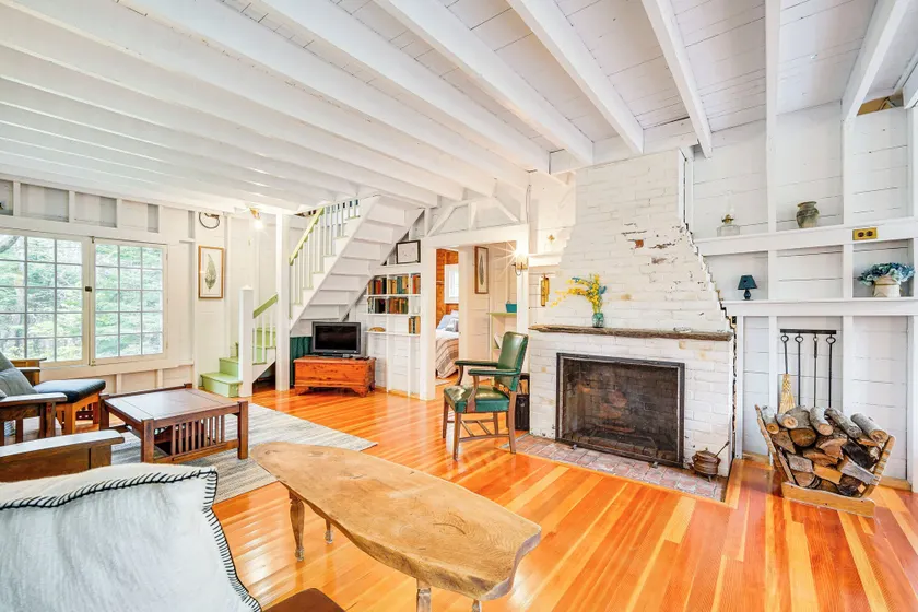 4 Mi to Lake Raponda! Secluded Family Cottage - Image 1