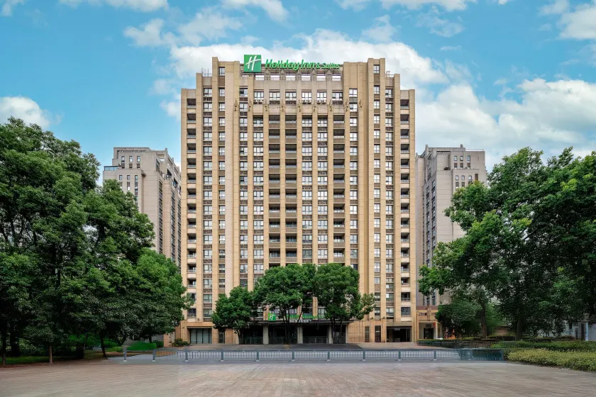 Holiday Inn & Suites Suzhou Yangcheng Lake by IHG - Image 1
