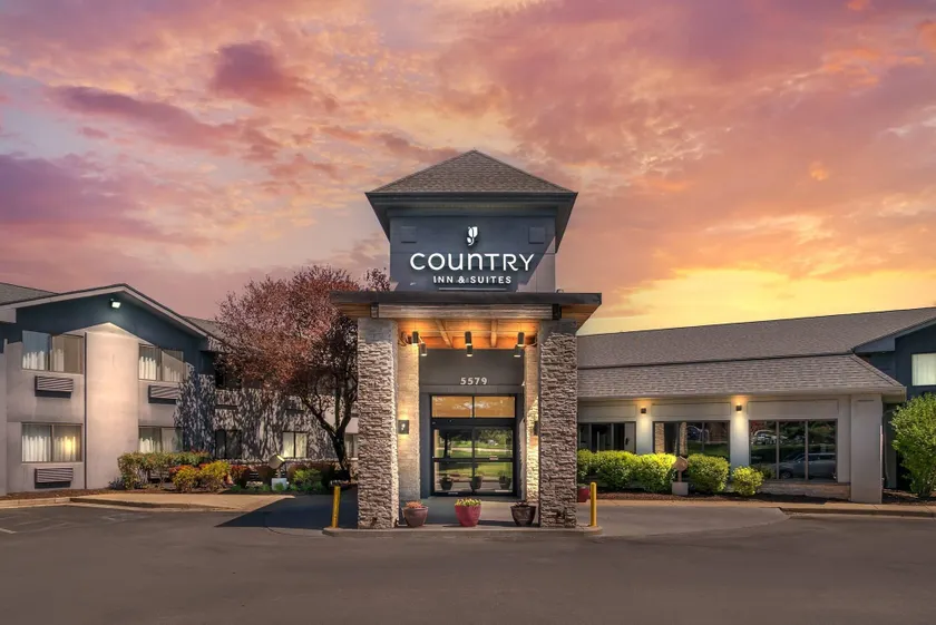 Country Inn & Suites by Radisson, Frederick, MD - Image 1