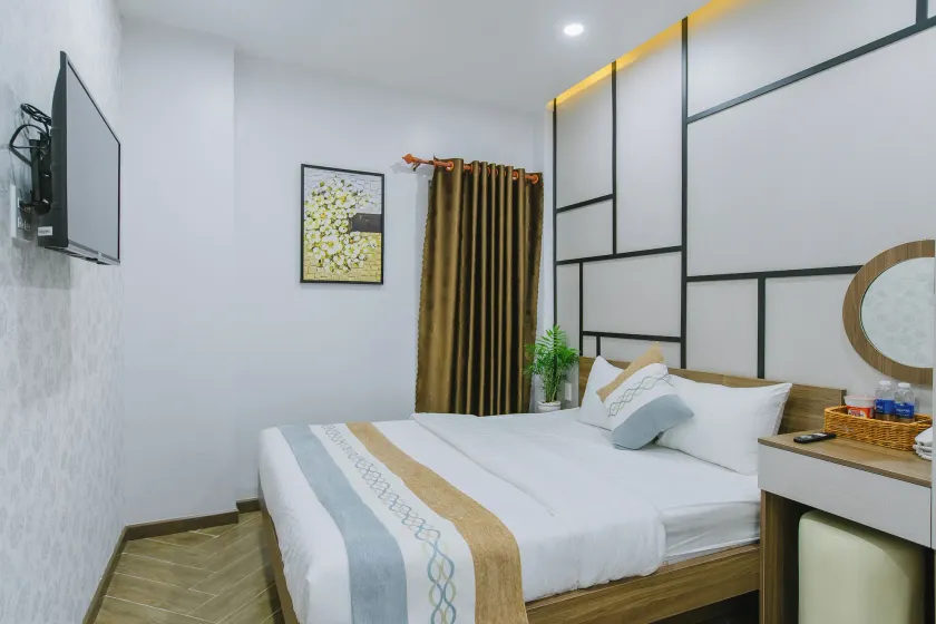 Peony Hotel - Image 1
