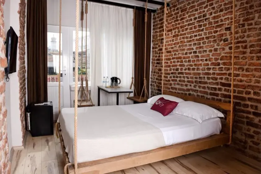 AYSA Hotel - Image 1