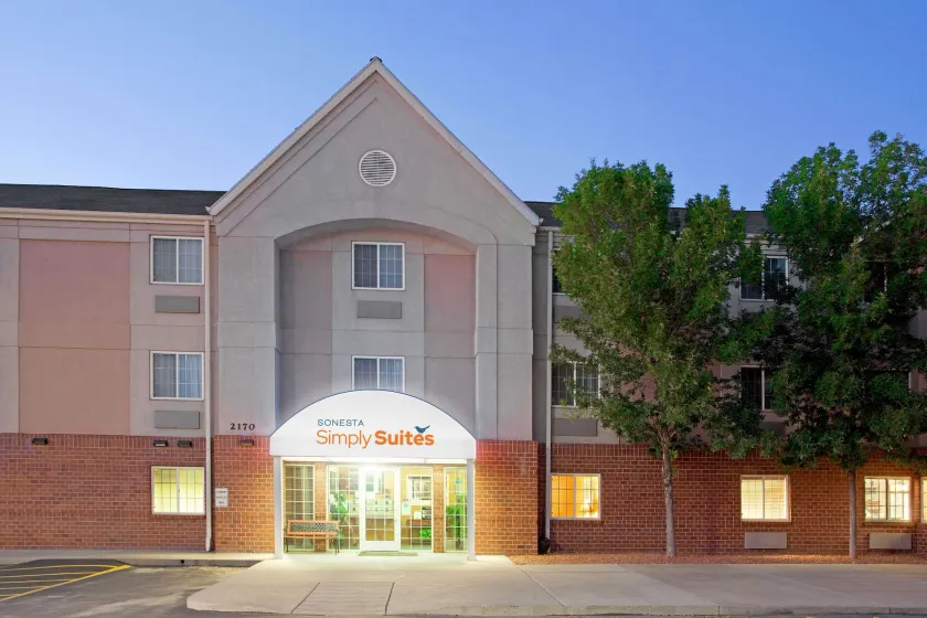 Sonesta Simply Suites Salt Lake City Airport - Image 1