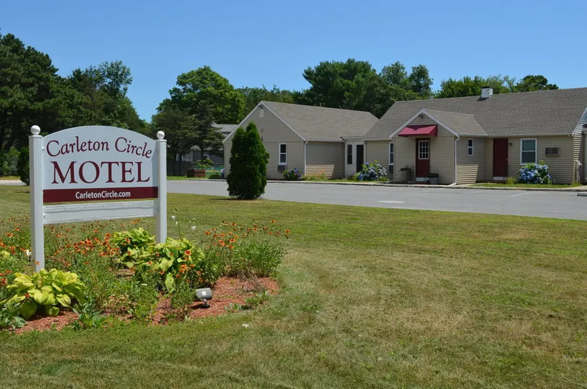 Carleton Circle Motel Falmouth - Image 1
