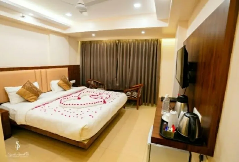 Hotel Madhava Naimisharanya - Image 1