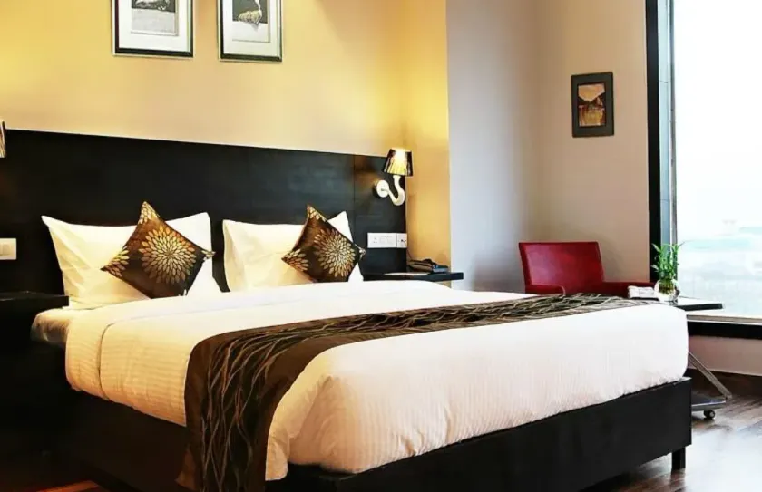 Joy Inn & Suites - Image 1