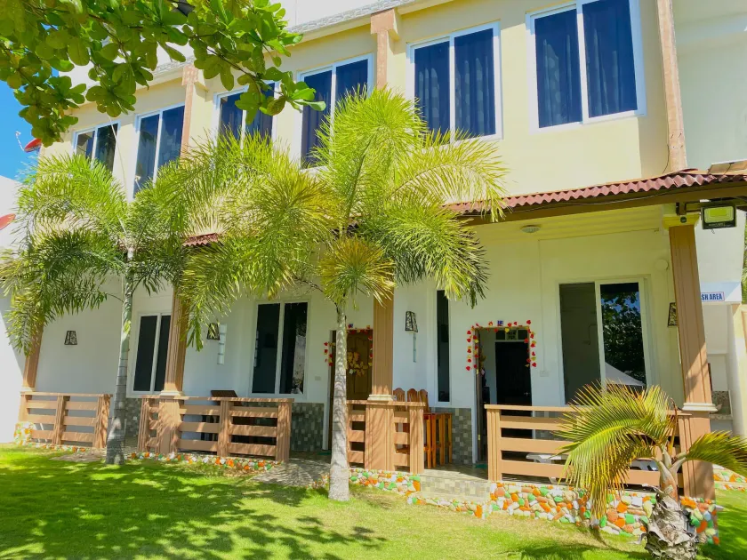 Oceanfront Beach Resort - Image 1
