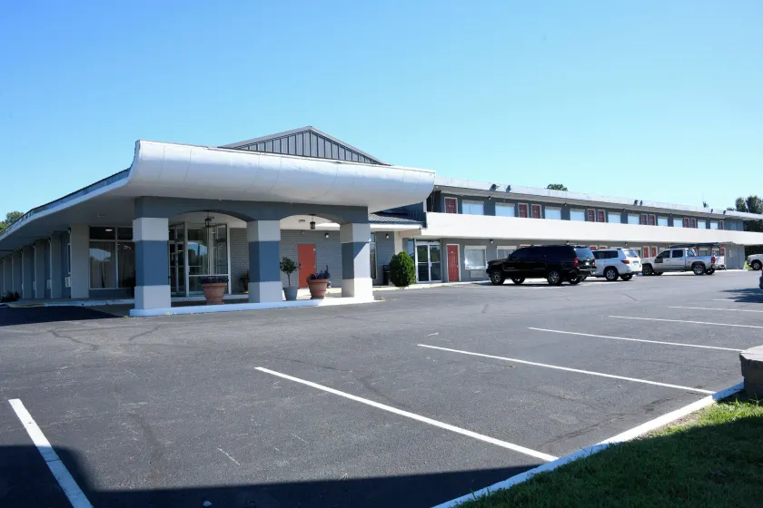 Wingfield Inn - Image 1