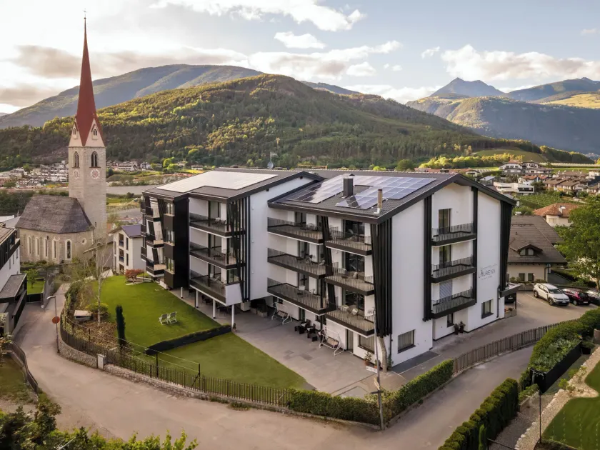 Laurena Aparthotel near Brixen - Image 1