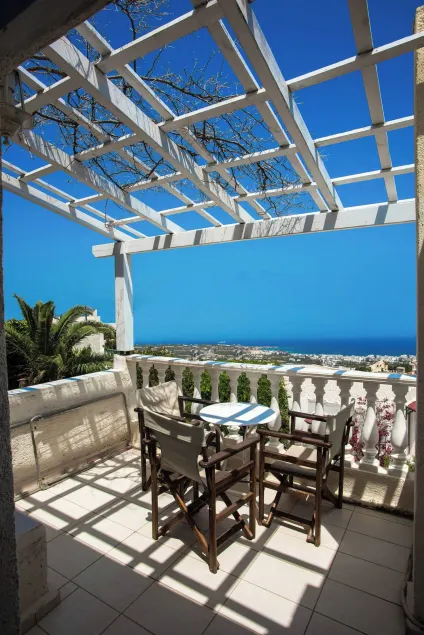 Entire private suite unit sea view - Image 1