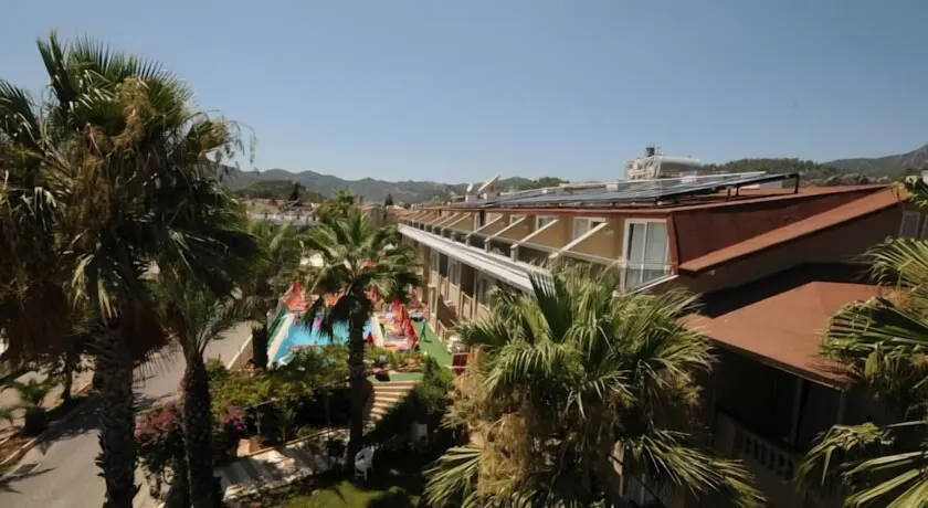 Ozturk Apart Hotel - Image 1