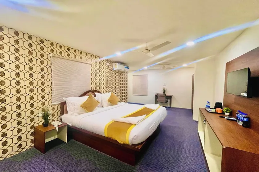 Hotel Eagle Grand Airport Zone - Image 1