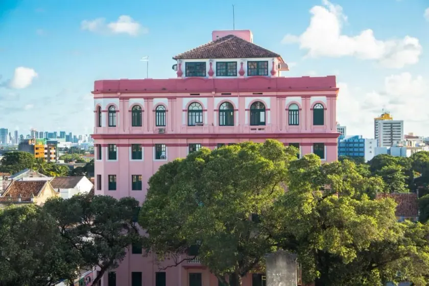 Hotel Central - Image 1