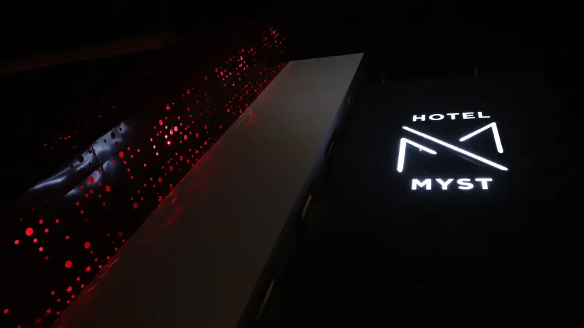 Hotel Myst. - Image 1