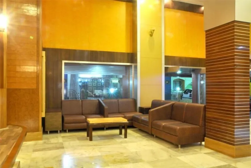 sharan hotel - Image 1