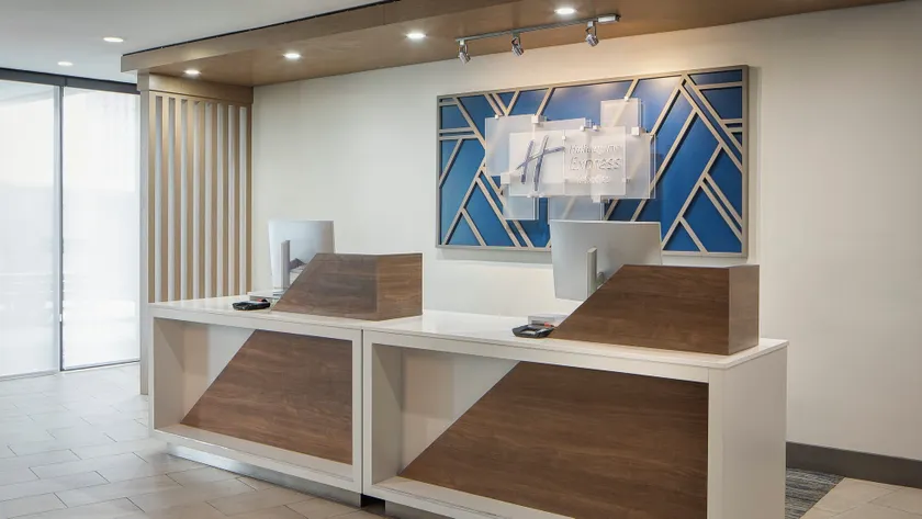 Holiday Inn Express Dallas Medical-Market Center by IHG - Image 1