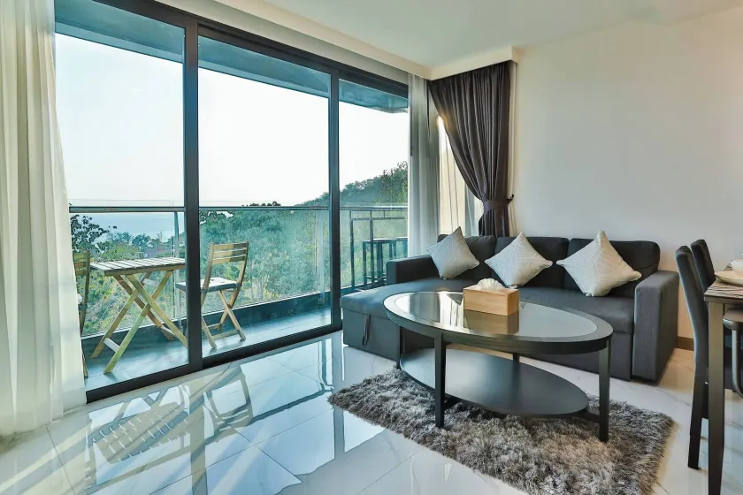 AO407 - Apartamento de 2 habitaciones con vistas al bosque en la playa de Ao Nang - Image 1