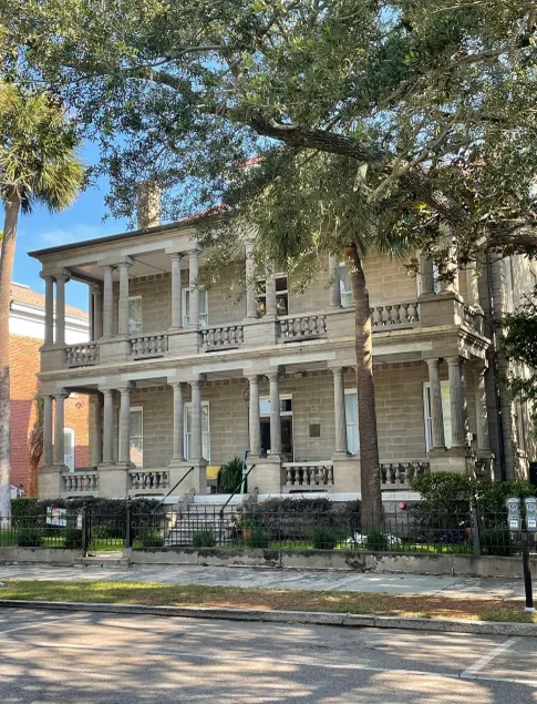 607 Bay Inn Downtown Beaufort - Image 1