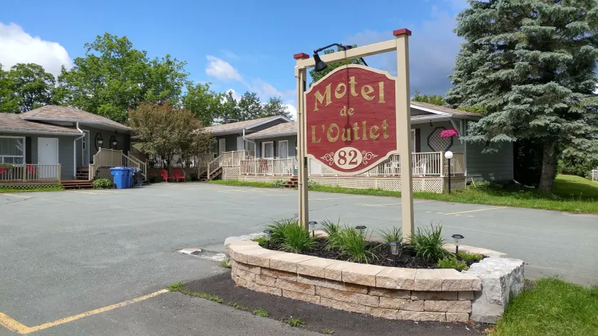 Motel de l'Outlet - Image 1