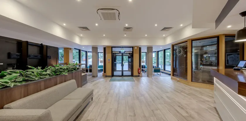Holiday Inn Hemel Hempstead M1, Jct. 8 by IHG - Interior entrance