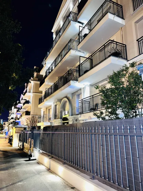 156 Av. Pasteur b1 - Image 1