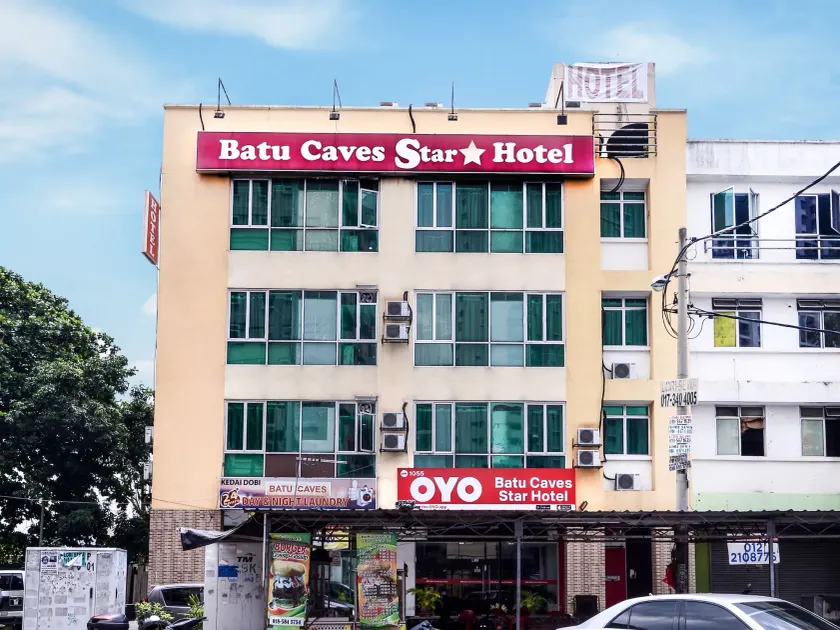 OYO 1055 Batu Caves Star Hotel - Image 1