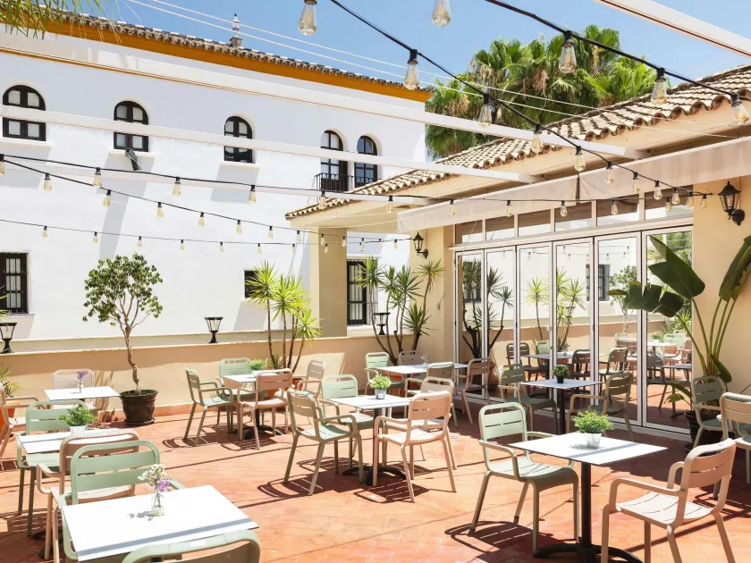 Ibis Sevilla - Image 1