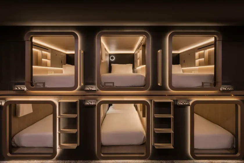 Cube Social Boutique Capsule Hotel at Boat Quay - Image 1