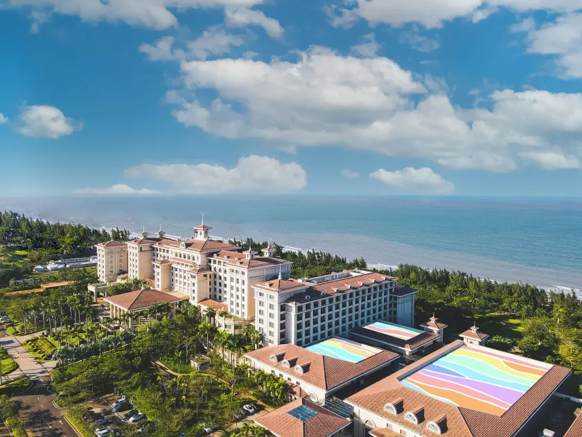 Hilton Haikou Meilan - Image 1