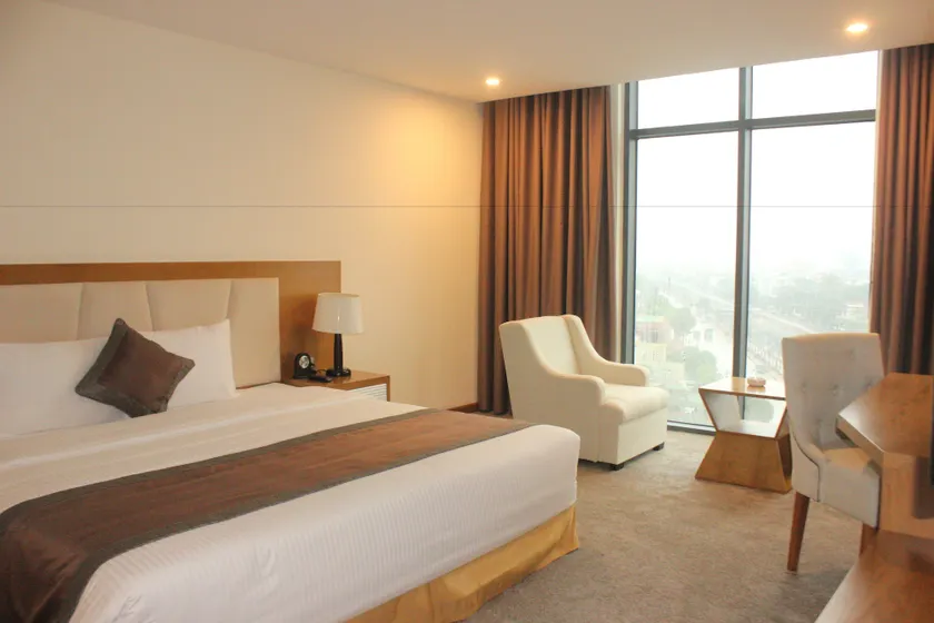 Muong Thanh Cua Dong Hotel - Image 1