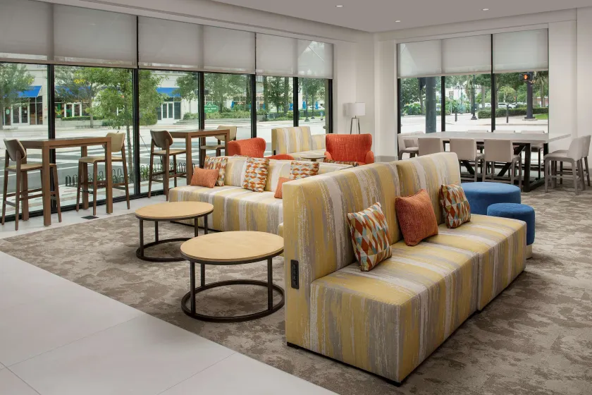 Hilton Garden Inn Orlando Downtown - Image 1