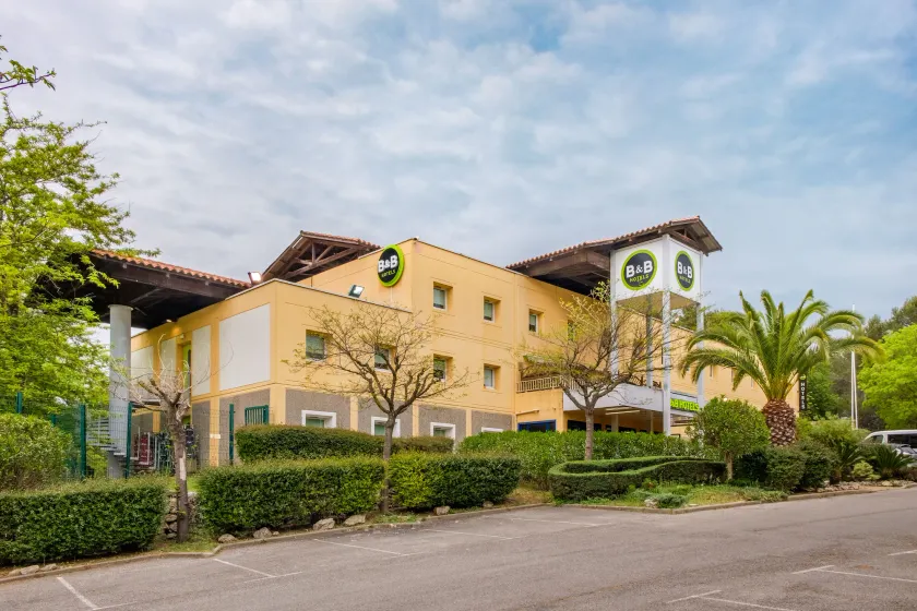 B&B HOTEL Cannes Mouans Sartoux - Image 1