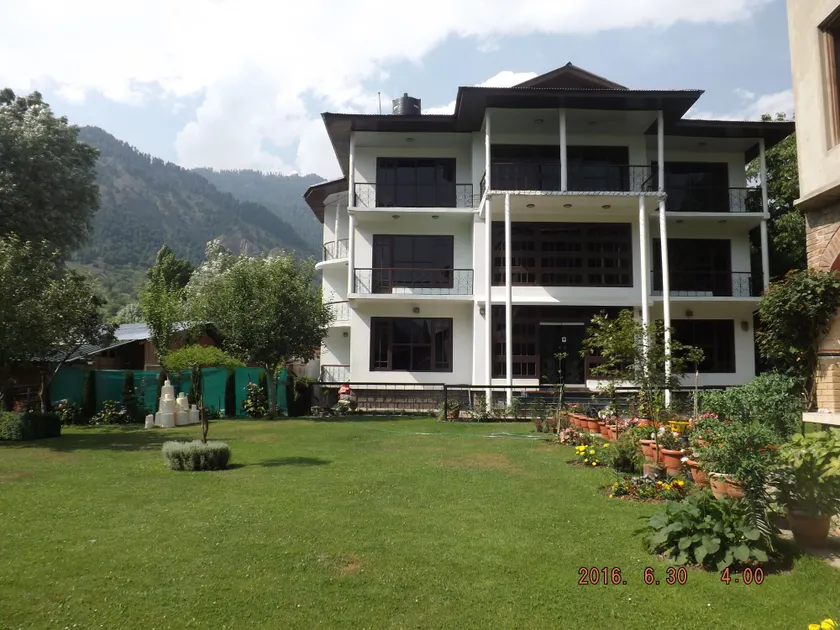 Premier Pahalgam - Image 1