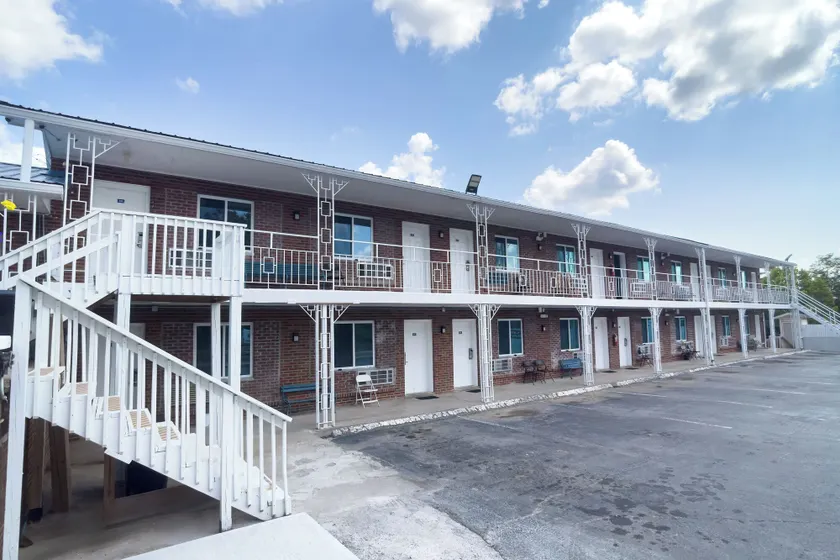 Imperial Inn Tazewell - Image 1