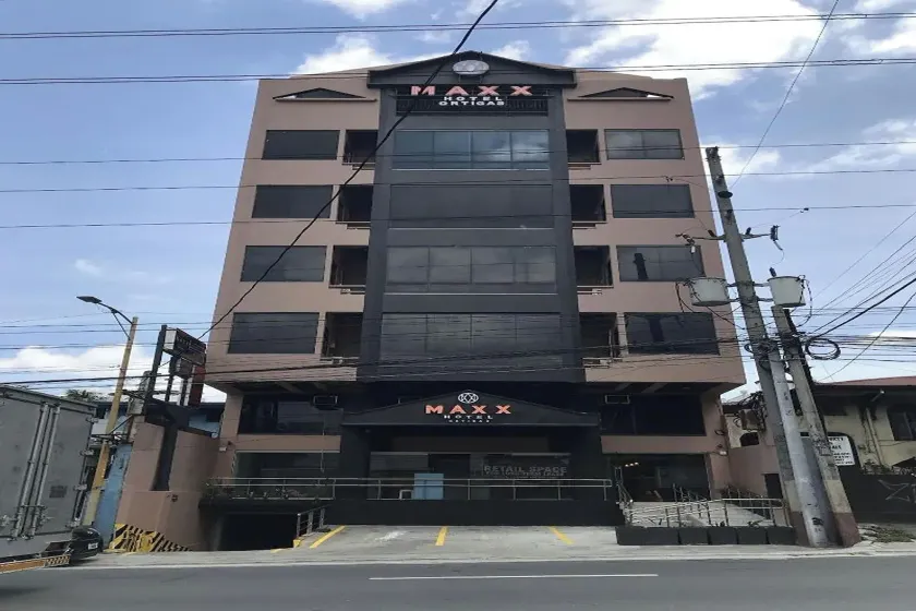 Maxx Hotel Ortigas - Image 1