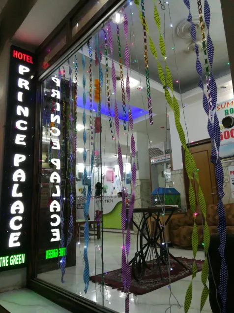 Hotel Prince Palace (The Green) - Image 1