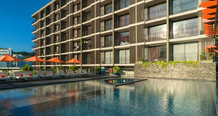 New Square Patong Hotel - Image 1