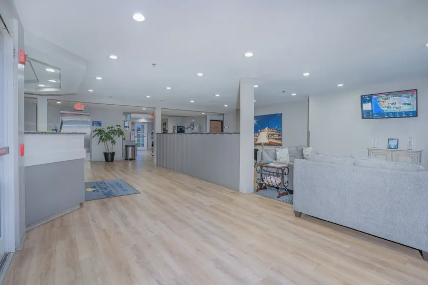 Microtel Inn & Suites by Wyndham Albertville - Image 1