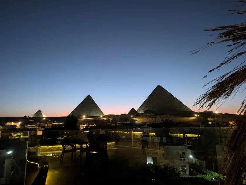 3 Pyramids View Inn - Image 1