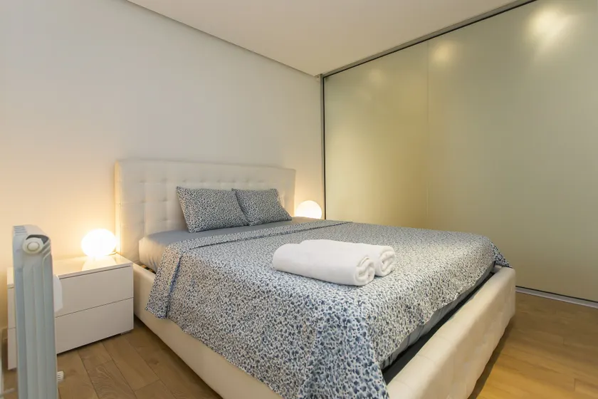Modern Apartment in the City Center - Image 1