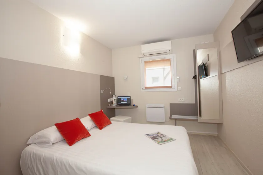 Best Hôtel Lyon St Priest - Image 1